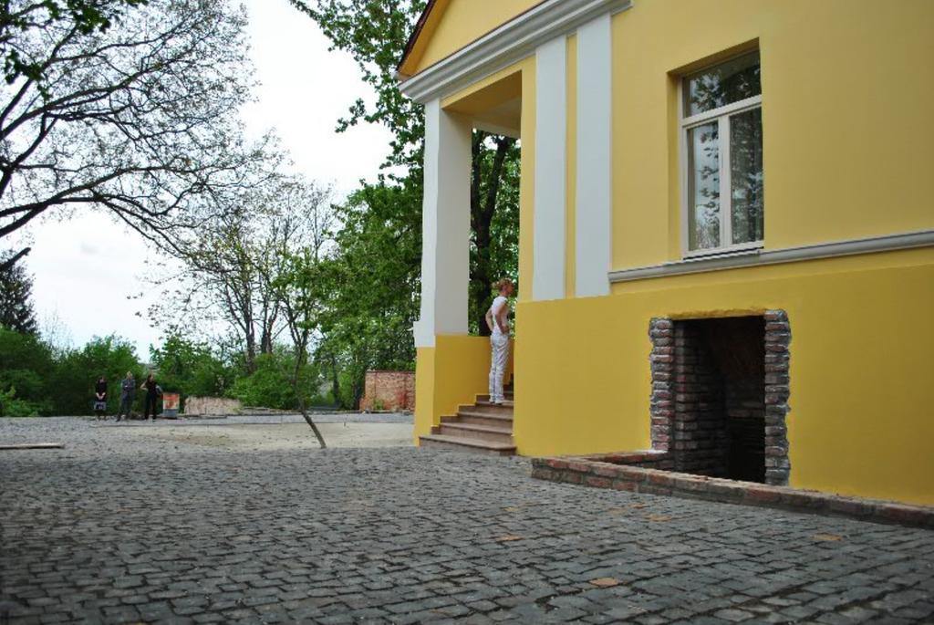 Boutique Hotel Villa P Uschhorod Exterior foto